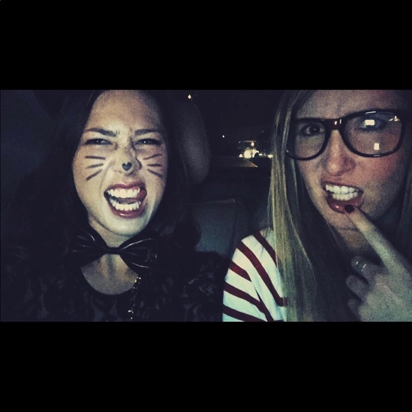 MEET YOUR SELLER/BUYER❤ - Picture 4 of 5